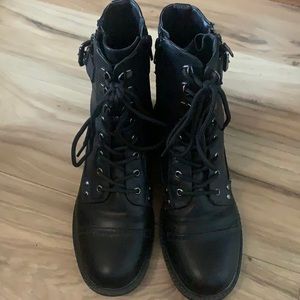 Black Guess combat boots